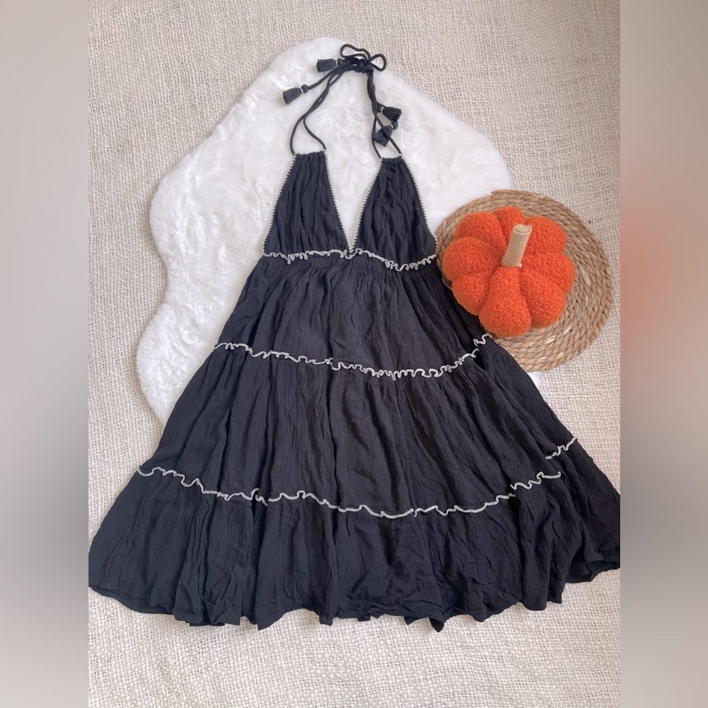 Black tiered dress from Accessorize size xs backless dress - Picture 1 of 6